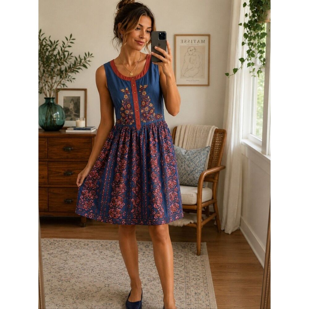 Modcloth Embroidered Fit and flare dress Medium Like New 8 Boho Western Country